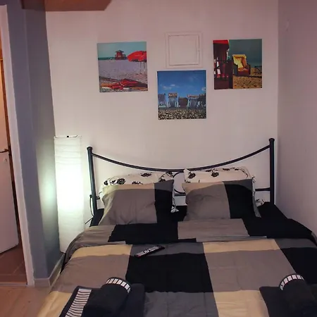 Amazing Studio 10 Minutes Walk Center