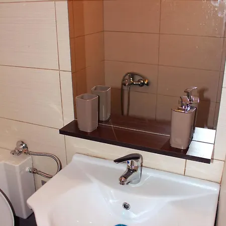 Amazing Studio 10 Minutes Walk Center Daire